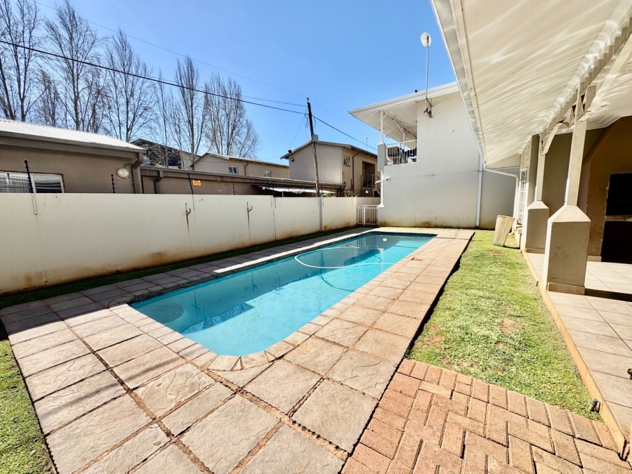 1 Bedroom Property for Sale in Die Bult North West